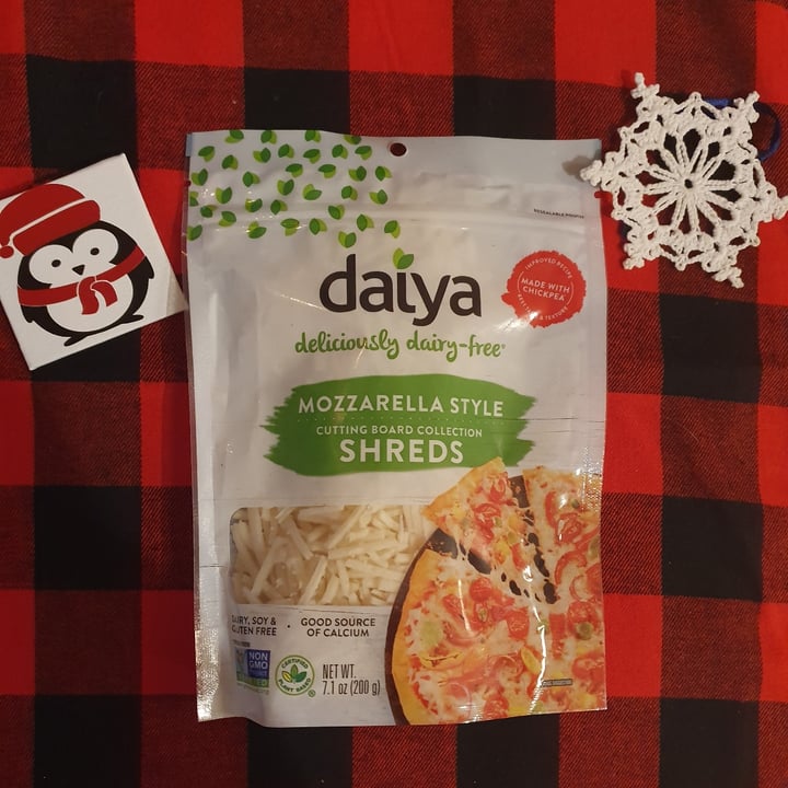 photo of Daiya Mozzarella Style Shreds shared by @anistavrou on  17 Dec 2020 - review