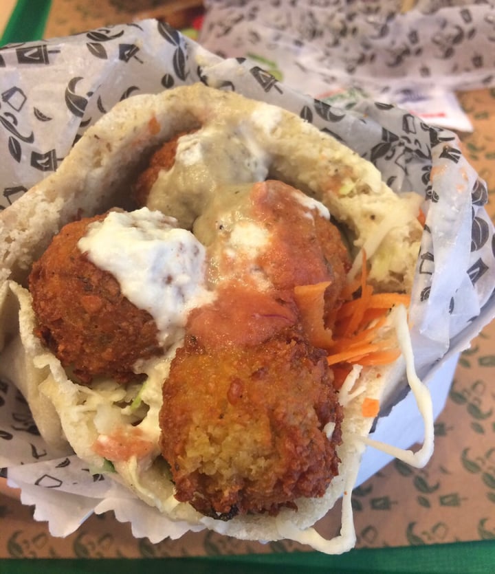 photo of Veggie Medio Oriente Falafel shared by @signorinaluciana on  03 Aug 2019 - review
