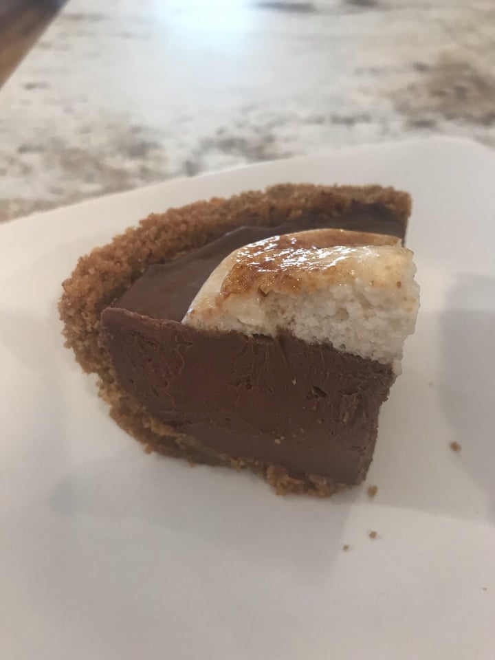 photo of Prairie Vegan Pies S’mores Pie shared by @dianna on  26 May 2019 - review