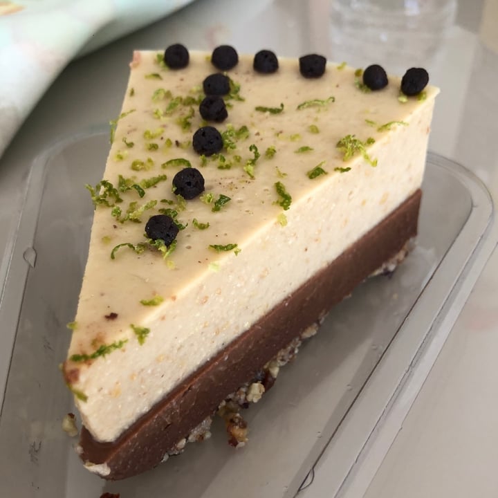 review photo of Cantinho Organico Vegano Torta De Limão shared by @leticiabarriento on 27 Jul 2022 - review