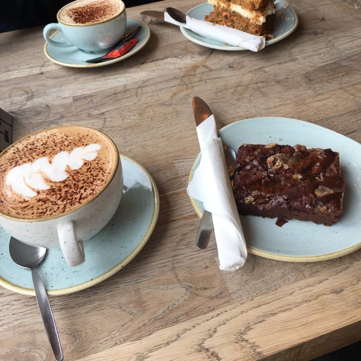 photo of Riverview Kitchen Cinder toffee brownie shared by @esteriley123 on  12 Sep 2020 - review