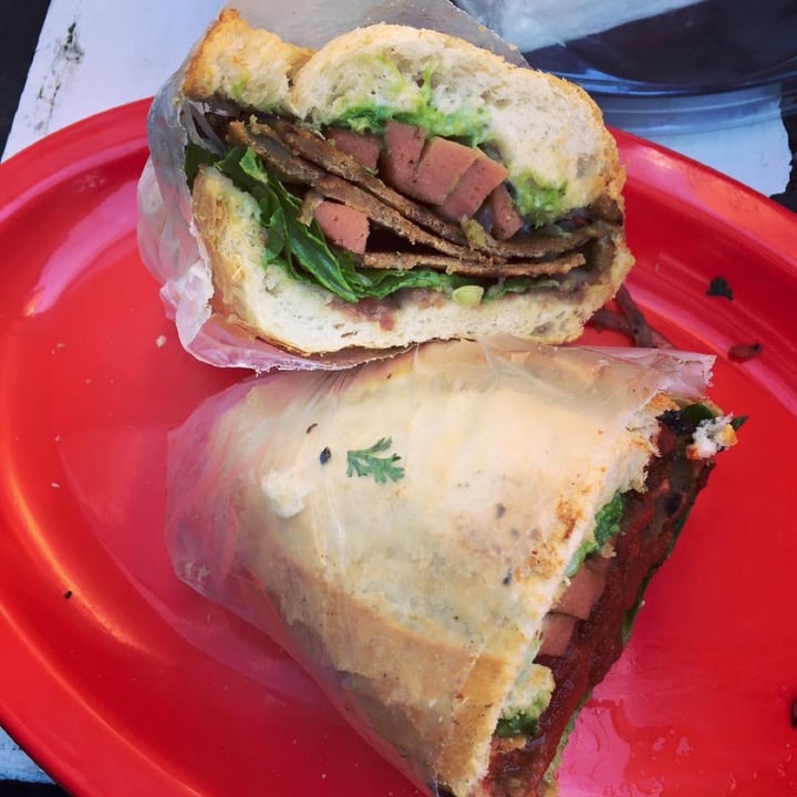 photo of Gatorta Torta De milanesa shared by @alevegana on  21 Jan 2020 - review