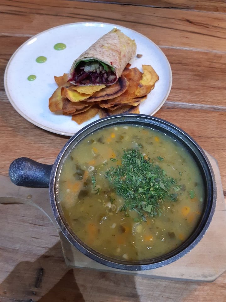 photo of SUNA - Restaurante y Mercado Veggie Wrap y Sopa Campesina shared by @veggienabogota on  24 Oct 2019 - review