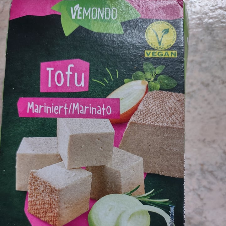 photo of Vemondo Soy Sauce Marinated Tofu shared by @alexbeth98 on  11 Jan 2022 - review
