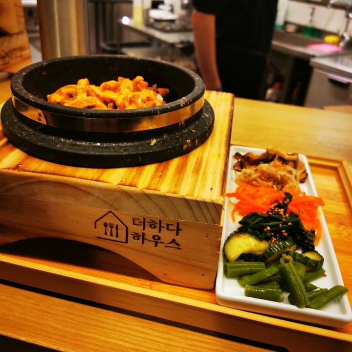 review photo of Keemchi by Kimchistan Dolsot bibimbap shared by @ringblomma on 10 Oct 2020 - review