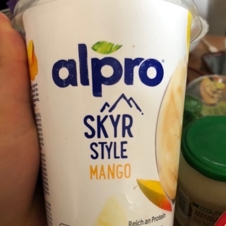 review photo of Alpro Mango Soya Skyr Style High Protein shared by @lecg on 26 May 2020 - review