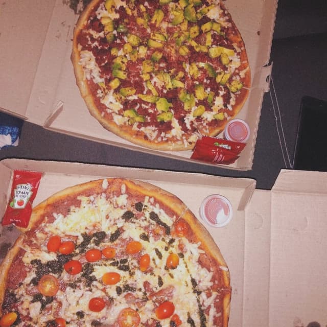 Photo of the dish “Cheese/Chorizo Pizza”
