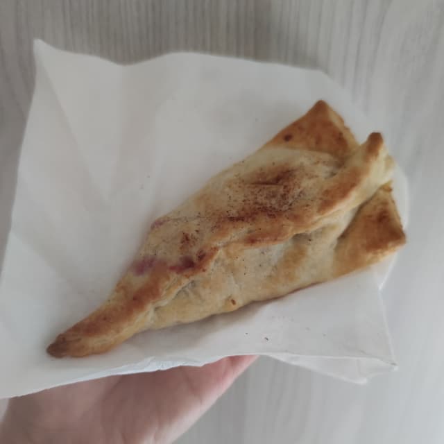 Foto do prato “Sfogliatina alle pesche”