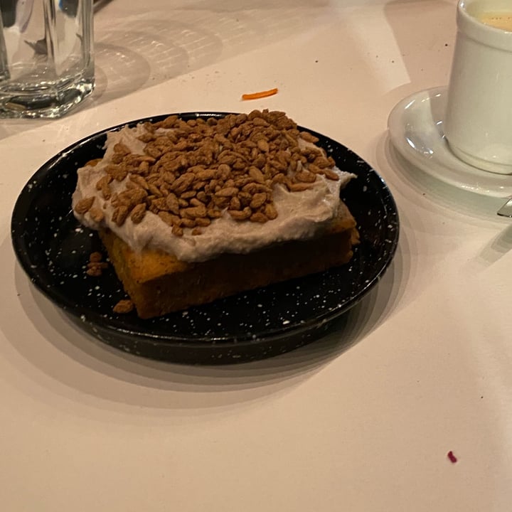 photo of Pura Restoran Carrot cake shared by @inespressable on  11 Feb 2022 - review