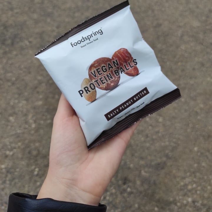 photo of Foodspring protein balls salty peanut shared by @scatolettadiceci on  01 Oct 2022 - review