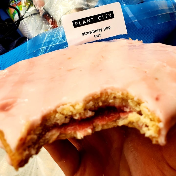 photo of Plant City Pop Tart shared by @mayganphynix on  03 Jul 2020 - review