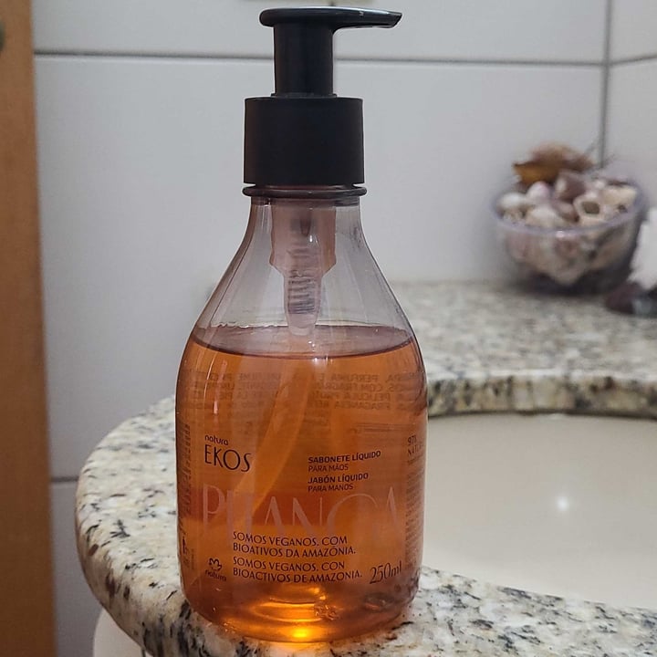 photo of Natura sabonete para mãos shared by @byankamorais on  27 Apr 2022 - review