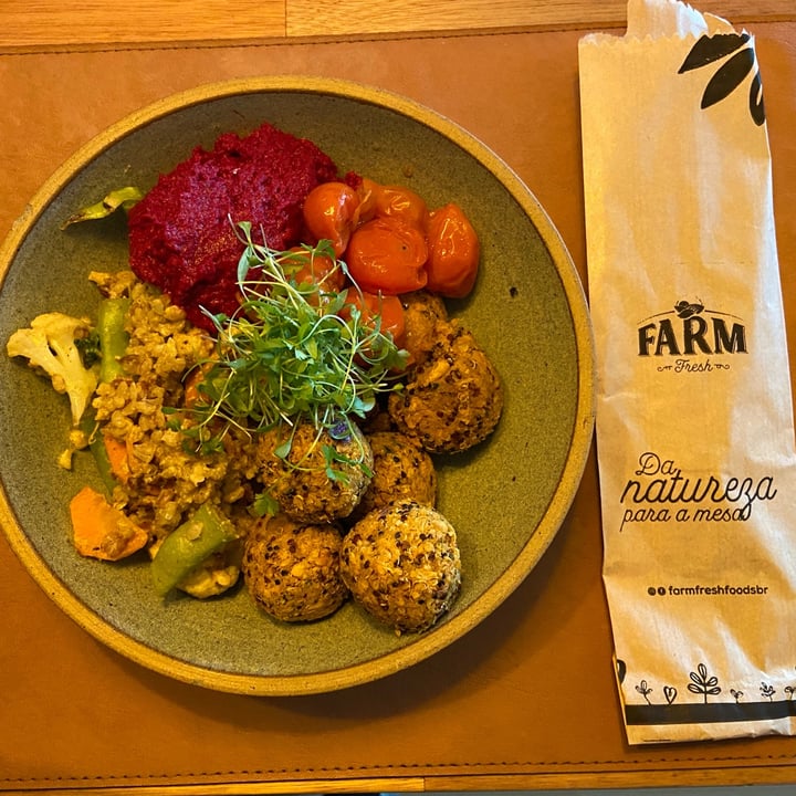 photo of Farm Fresh Foods Restaurante Saudável Falafel Bowl shared by @fernandakloppel on  17 Jul 2021 - review