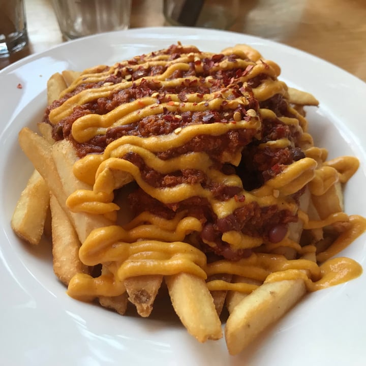 photo of Plant Café & Kitchen Chilli cheese fries shared by @lordsnooks on  04 Jul 2020 - review