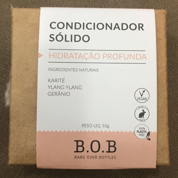 photo of B.O.B Condicionador Sólido Hidratação Profunda shared by @abarretta on  08 May 2022 - review