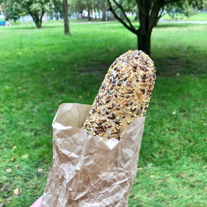 photo of Boulangerie Eric Kayser - Grande-Armée Baguette aux cereales shared by @ginevrafigini on  04 Oct 2021 - review