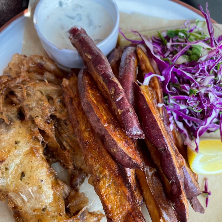 photo of Brik cafe Vegan Fish and Chips shared by @majabee on  04 Aug 2021 - review