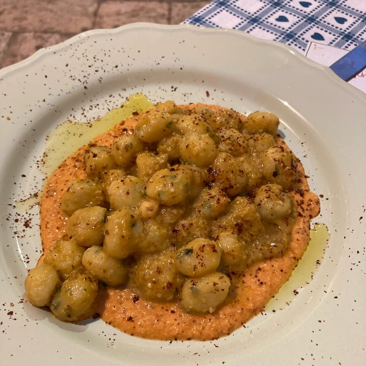 review photo of Raparossa di Galiano Madia Gnocchi ai 3 peperoni shared by @diletta on 31 Jul 2022 - review