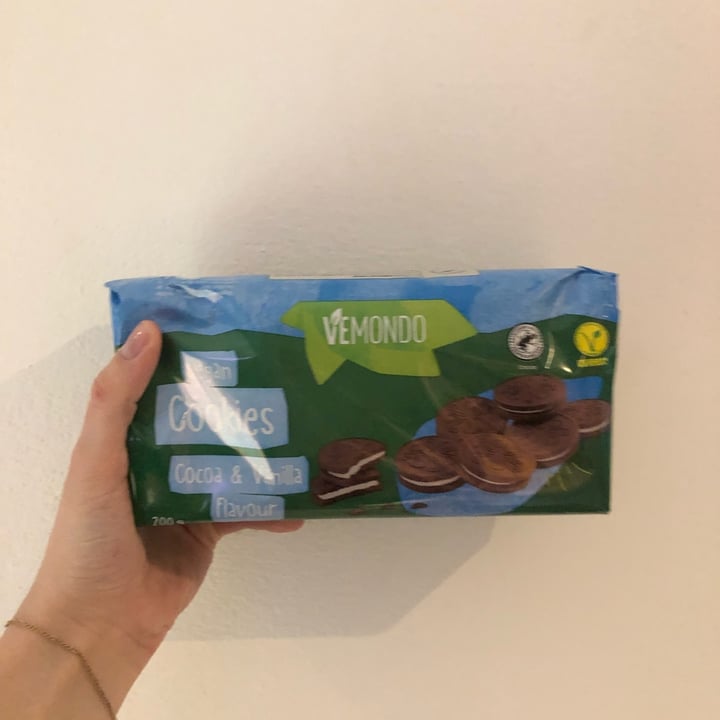 photo of Vemondo Vegan Cookies Cocoa & Vanilla Flavour shared by @giuliettaveg on  07 Dec 2021 - review