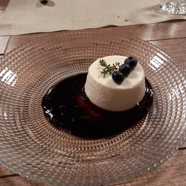 photo of Il Cardo e L'Ortica Panna cotta alla lavanda shared by @lorenza96 on  26 Mar 2022 - review