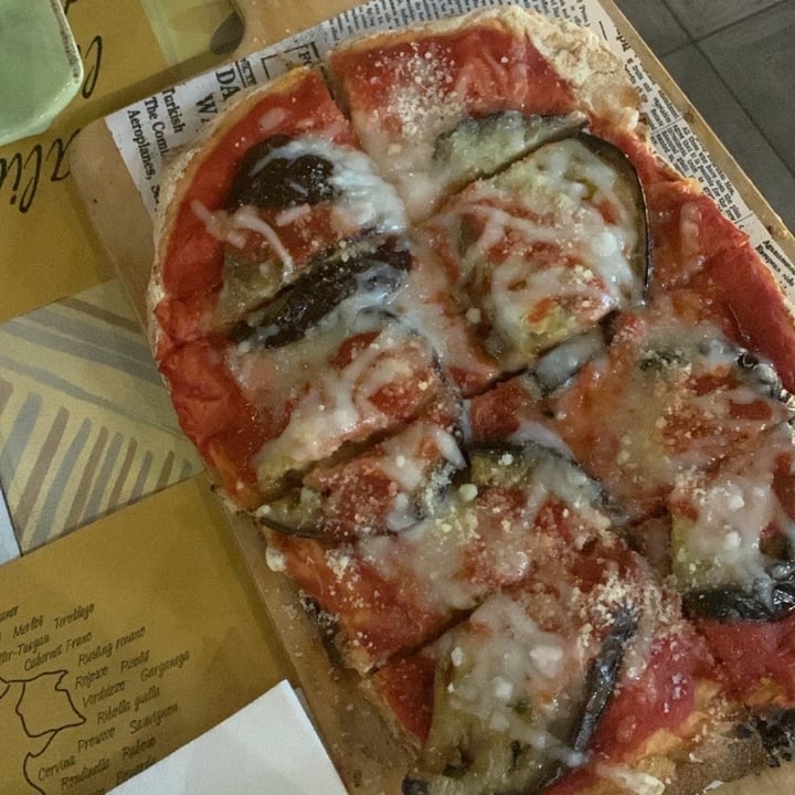 photo of Buddy Italian Restaurant Cafè Aubergine Pizza With Vegan Mozzarella shared by @greenforourplanet on  12 Jul 2022 - review