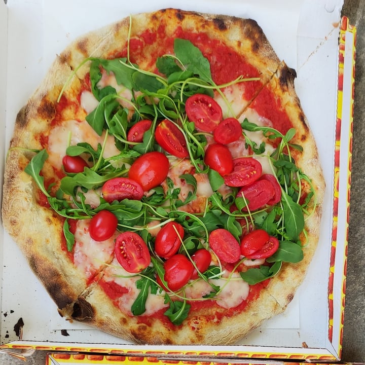 photo of Pizzería L'Angelo Pizza Alfa shared by @tastyveg on  14 Aug 2021 - review