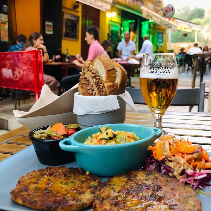 photo of El Vegetariano de la Alcazabilla Seitan Burger shared by @jalford on  20 Aug 2021 - review