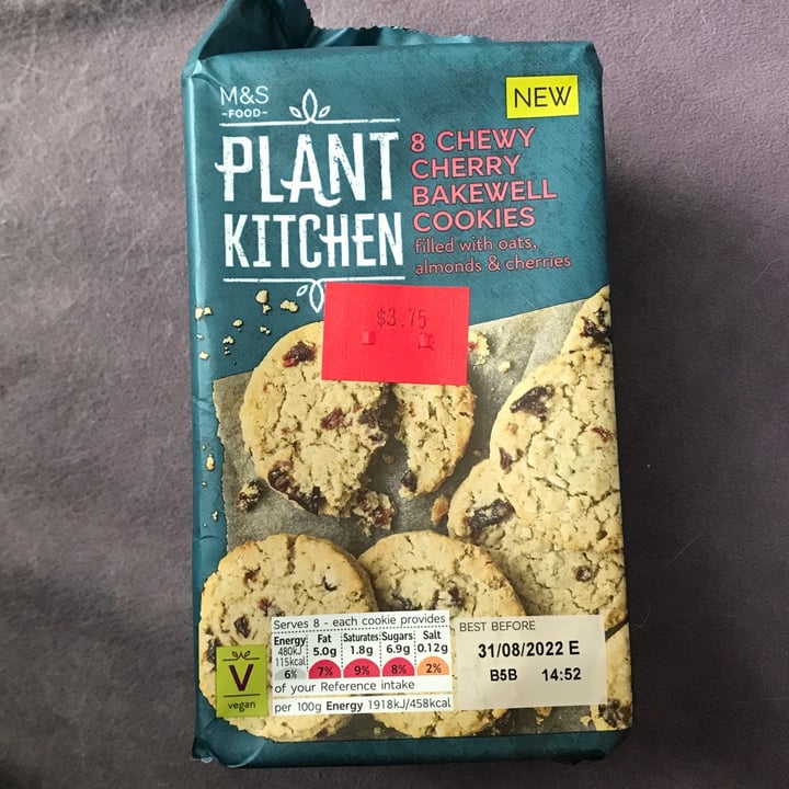 review photo of Plant Kitchen (M&S) 8 chewy cherry bakewell cookies shared by @mehmehrene on 11 Sep 2022 - review