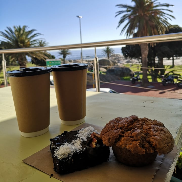 photo of Plant - Camps bay Flat white shared by @kaylivee on  20 Oct 2020 - review
