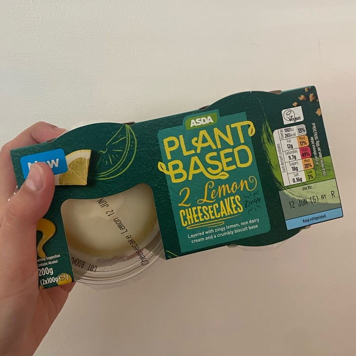 photo of ASDA 2 Lemon Cheesecakes shared by @anaaragon on  18 May 2022 - review