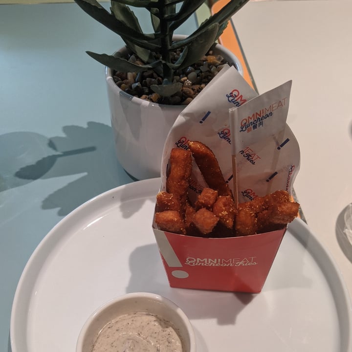 photo of Green Common Singapore Omni Luncheon Fries shared by @anjjaliii on  01 Feb 2021 - review