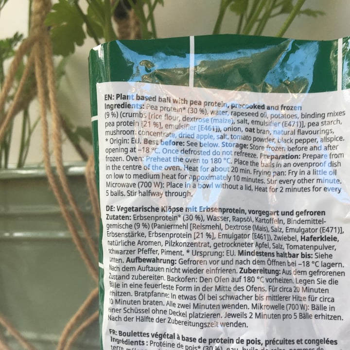 review photo of Ikea Huvudroll Plant Balls shared by @nicolex on 01 Jul 2021 - review