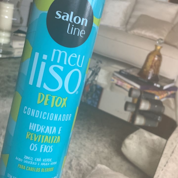 photo of Salon line Condicionador meu liso detox shared by @catug on  30 Jan 2022 - review