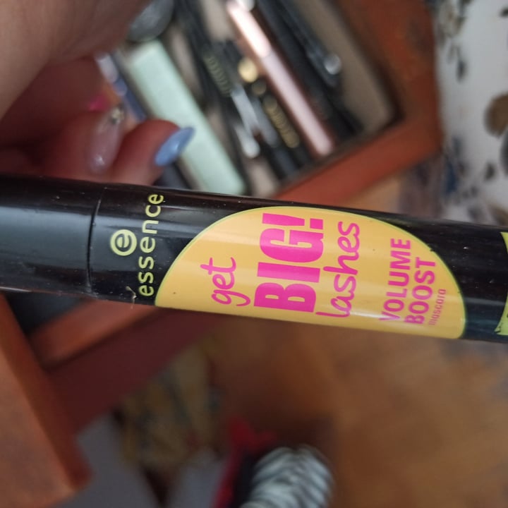 review photo of Essence Mascara Get Big Lashes shared by @elisabetta98 on 25 Jun 2022 - review