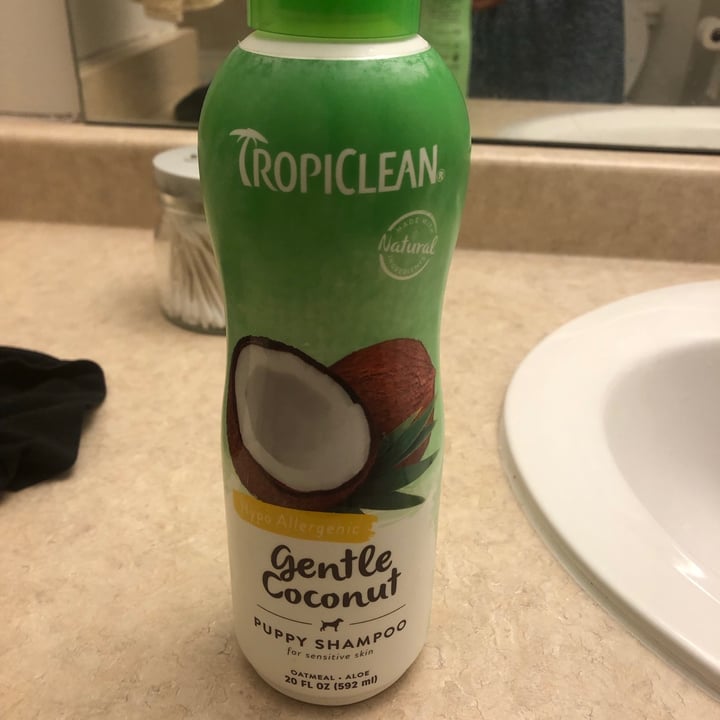 photo of Tropiclean Champú en seco para cans shared by @lauradear on  19 Jun 2021 - review