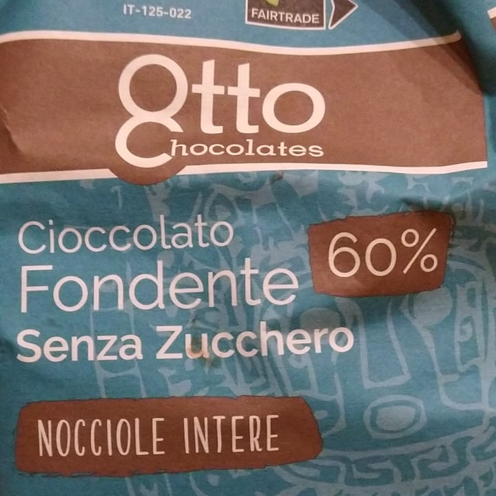 photo of 8tto Chocolates Cioccolato Fondente Senza Zucchero Nocciole Intere shared by @benjidetta on  16 Oct 2022 - review