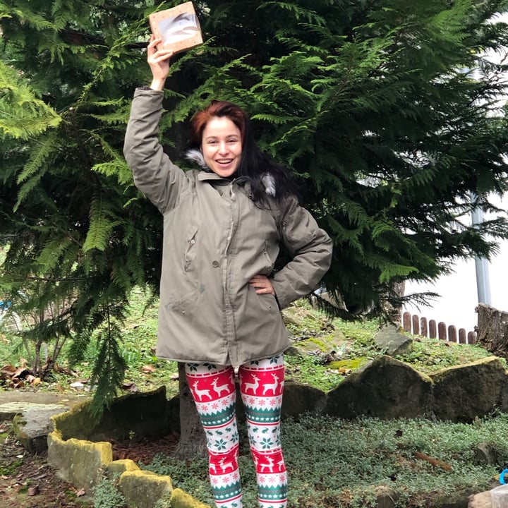 review photo of Loving Hut Christmas Box shared by @marinavlaykova on 27 Dec 2020 - review