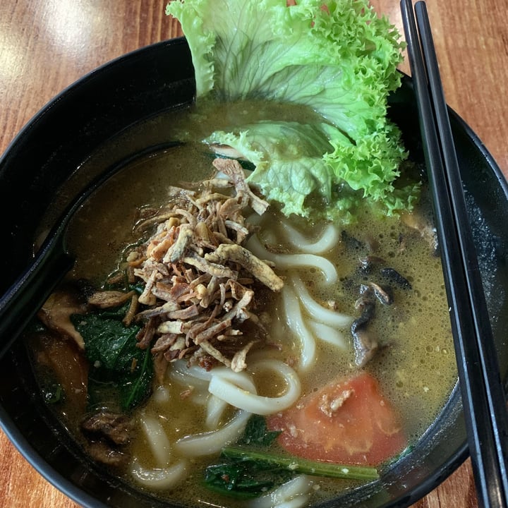 photo of nomVnom Bistro Sacha Lion's Mane Udon shared by @lucrece on  11 Jun 2022 - review
