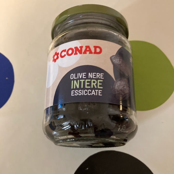 photo of Conad olive nere intere essiccate shared by @daxvegan on  10 Aug 2022 - review