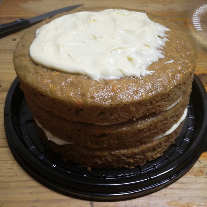review photo of Tashy's Tasty Treats Triple layer Vegan Carrot Cake shared by @mrtraam on 01 Dec 2021 - review