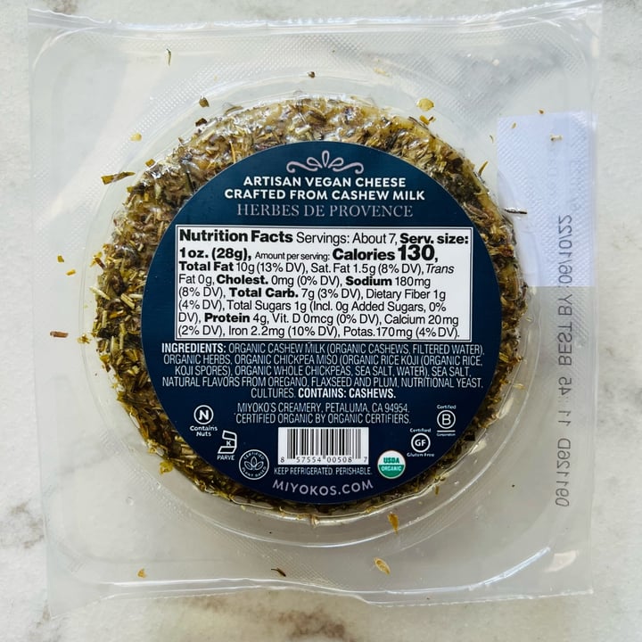 photo of Miyoko's Creamery Aged Herbs De Provence Cashew Milk Cheese shared by @consciouscookieee on  29 Jun 2022 - review