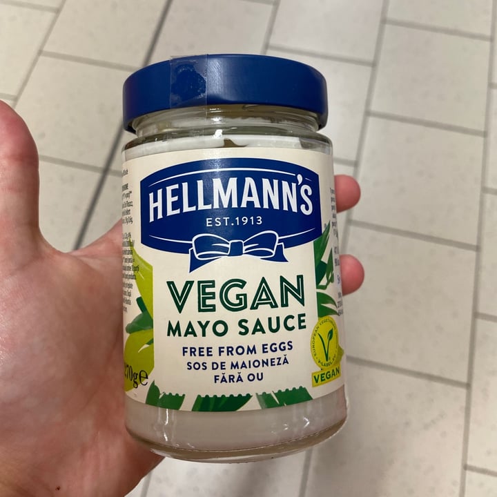 photo of Hellmann’s Hellman’s Vegan Mayonnaise shared by @sara24 on  10 Aug 2021 - review