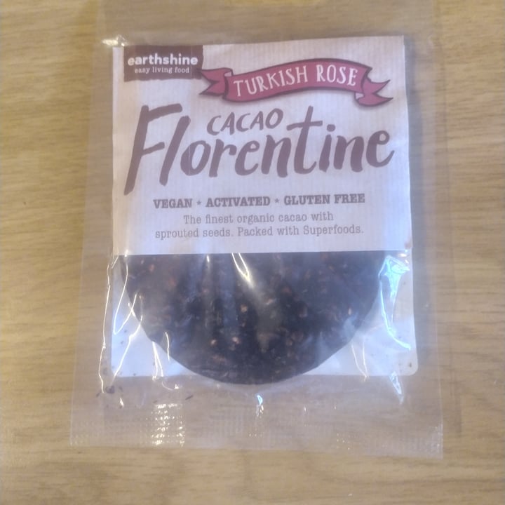 review photo of Earthshine cacao florentine turkish rose shared by @michthevegan on 05 Dec 2022 - review