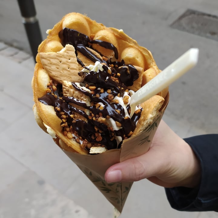 photo of The Cream Bcn Waffle + ice-cream shared by @teysis on  15 Mar 2021 - review