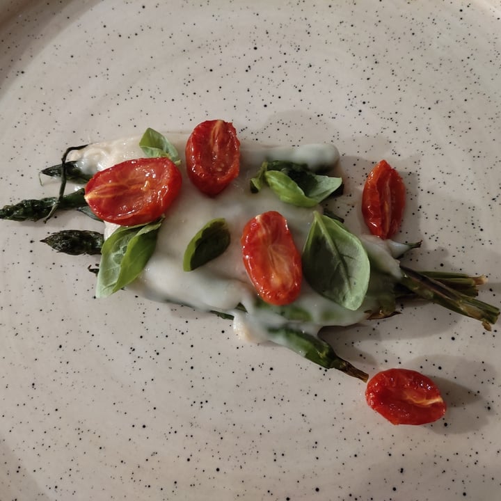 review photo of Antica Osteria Da Zorro Asparagi gratinati, con formaggio vegetale shared by @diana17 on 17 Apr 2022 - review