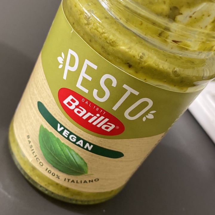 photo of Barilla Pesto Vegan shared by @millonaluna92 on  07 Dec 2022 - review