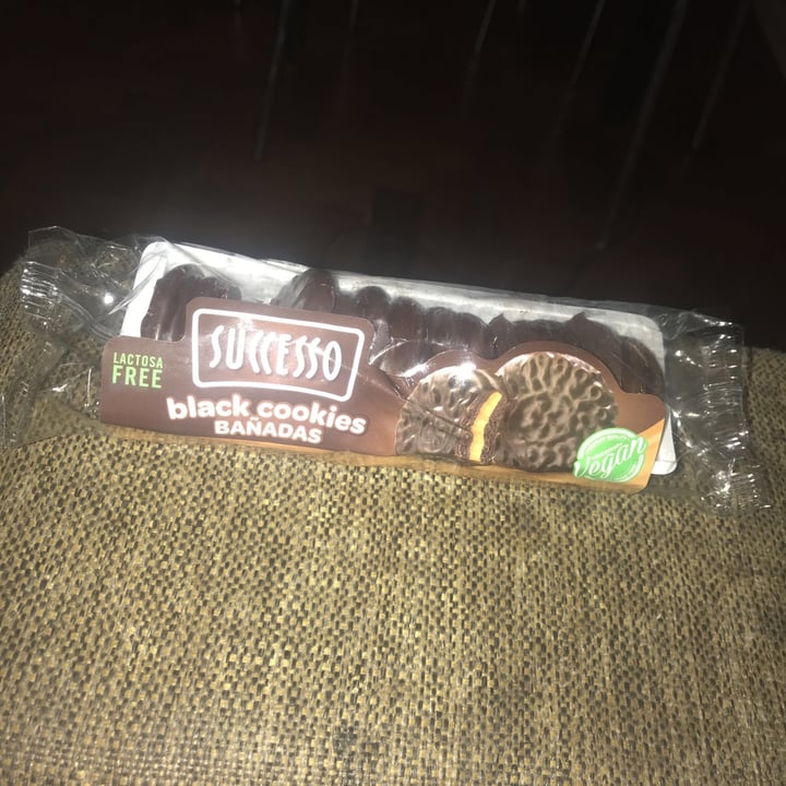 review photo of Successo Black Cookies Bañadas Relleno de Maní shared by @gingerveg on 21 Aug 2021 - review