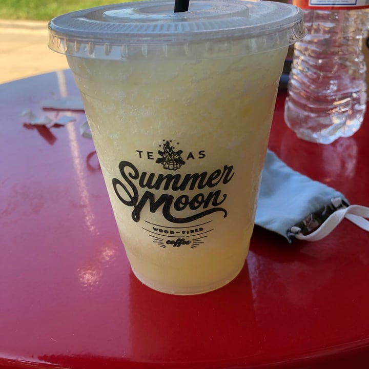 photo of Summer Moon Coffee Frozen Lemonade shared by @amanda4evah on  22 Apr 2021 - review