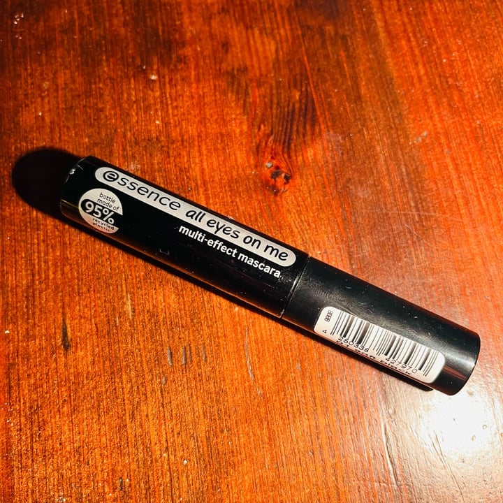 review photo of Essence multi-effect mascara shared by @cricasti on 04 Dec 2022 - review
