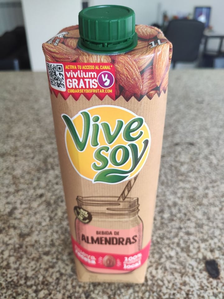 photo of ViveSoy Bebida De Almendra shared by @dexter on  11 Apr 2020 - review